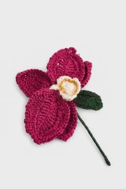 CROCHETED BROOCH