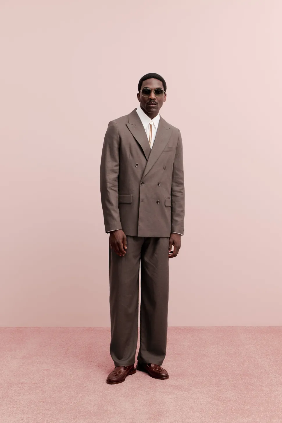 DOUBLE BREASTED PEAK BLAZER