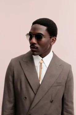 DOUBLE BREASTED PEAK BLAZER