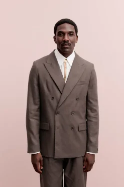 DOUBLE BREASTED PEAK BLAZER