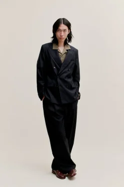 DOUBLE-BREASTED PEAK BLAZER