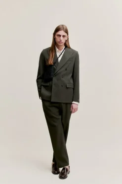DOUBLE-BREASTED PEAK BLAZER