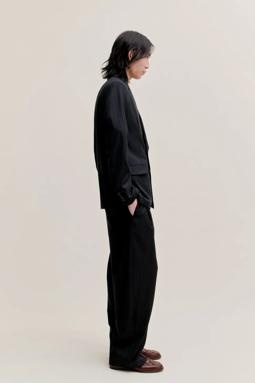DOUBLE-BREASTED PEAK BLAZER