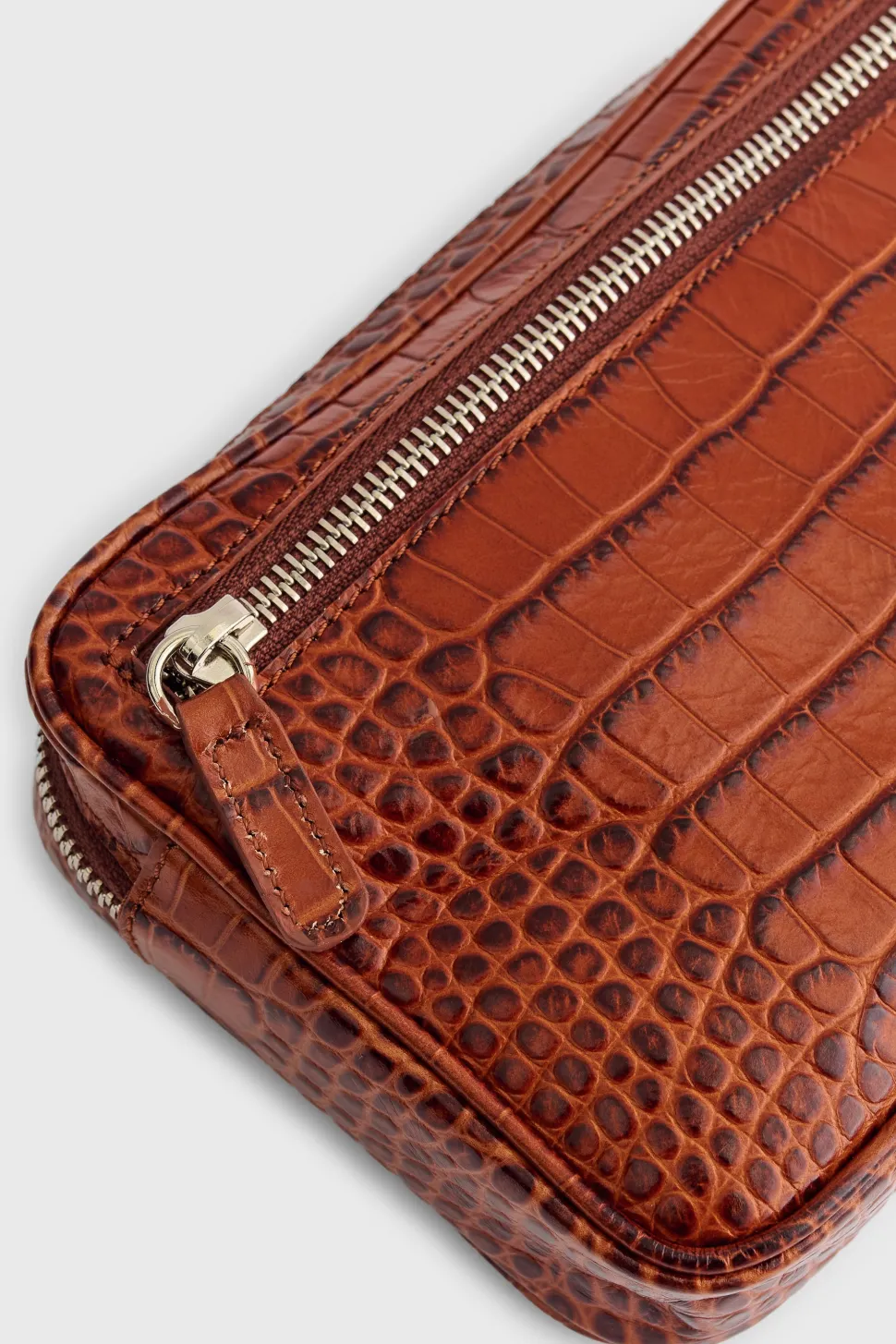 LEATHER POUCH