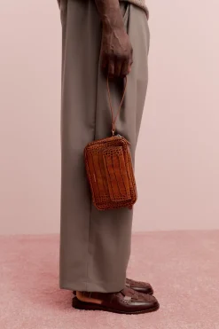 LEATHER POUCH