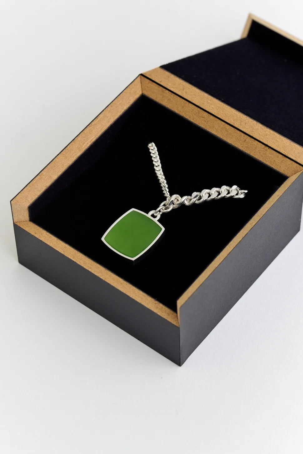 YIN YANG NECKLACE WITH STONE